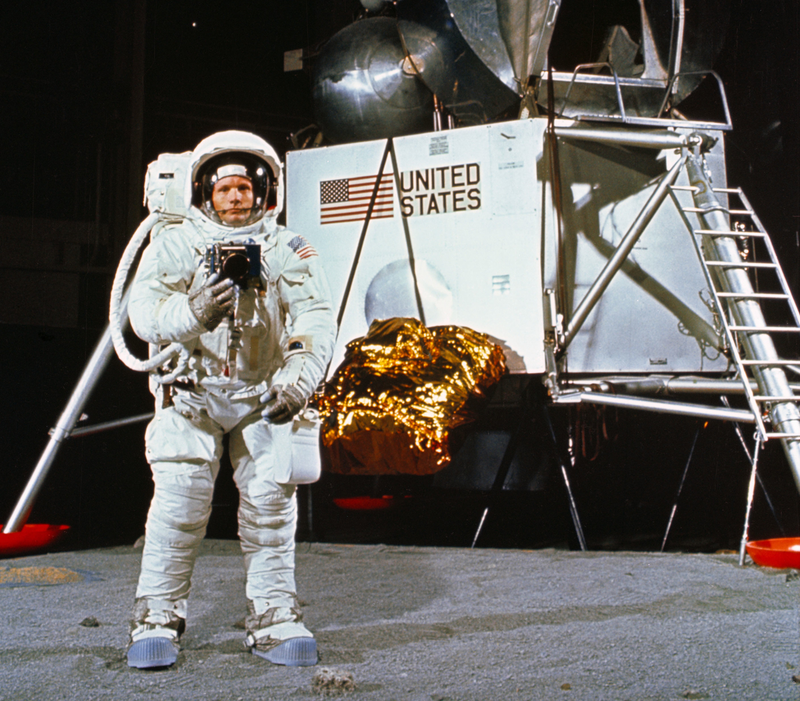 Illustration for article titled Real Apollo 11 Training Photos Look Like Prep For a Fake Moon Landing